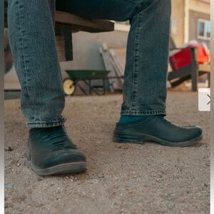 Westech outrider- cowboy crocs